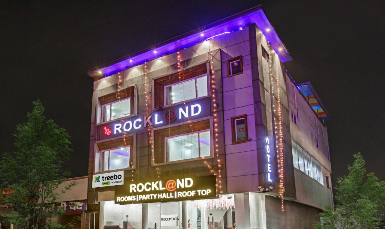 Treebo Rockland, Zirakpur Hotel Exterior photo